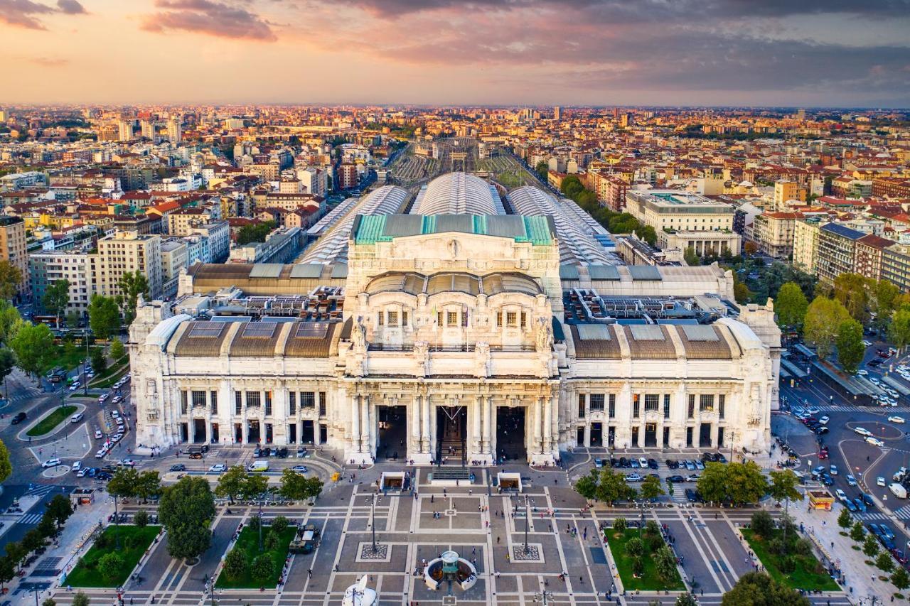 Apt Vicino Alla Metropolitana Porta Romana, 4 Minuti Da Duomo, Free Wifi&Netflix Mailand Exterior foto